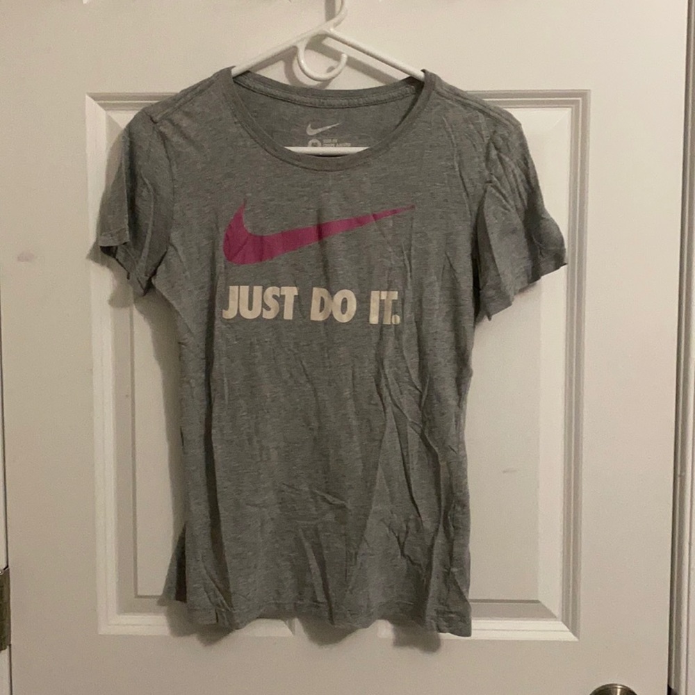 Nike M Slim Fit T Shirt